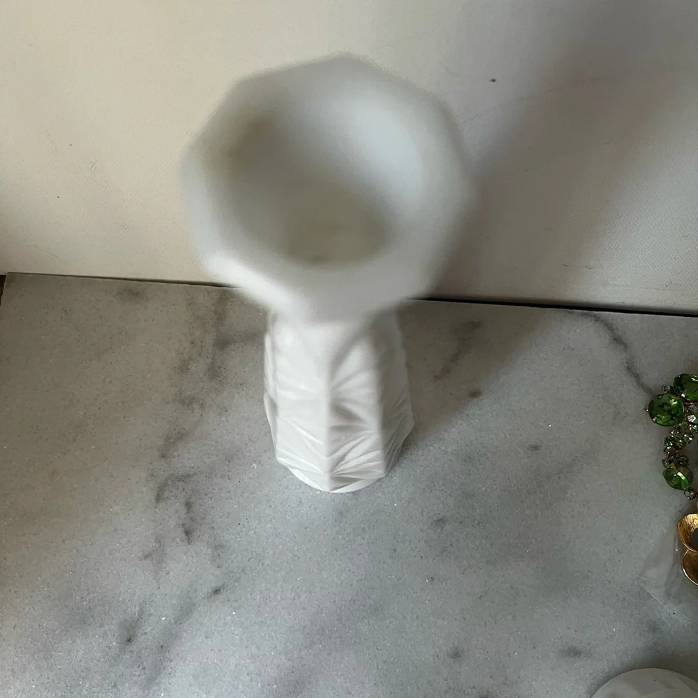 Vintage milk glass Vintage Milk Glass Snowflake Bud Vase 8.7”.